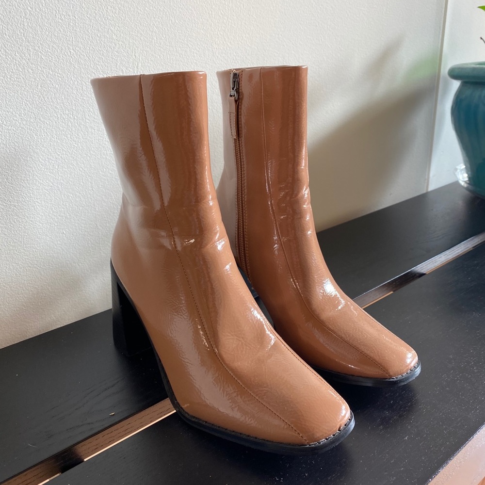 Tan Boots - Pretty Little Thing